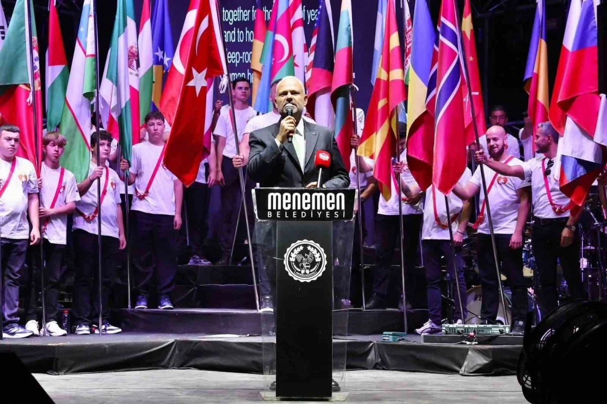 Uluslararası Menemen Çömlek Festivali 45 ülkeyle açıldı