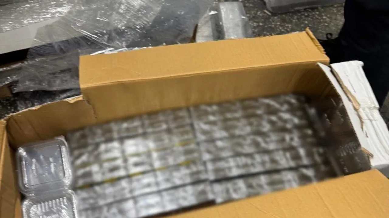 Kaptan Andreevo'da 20 bin paket kaçak sigara ele geçirildi