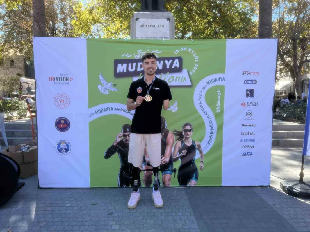 Muhammed Ali Aydın, Mudanya Triatlonu'nda parkuru tamamladı