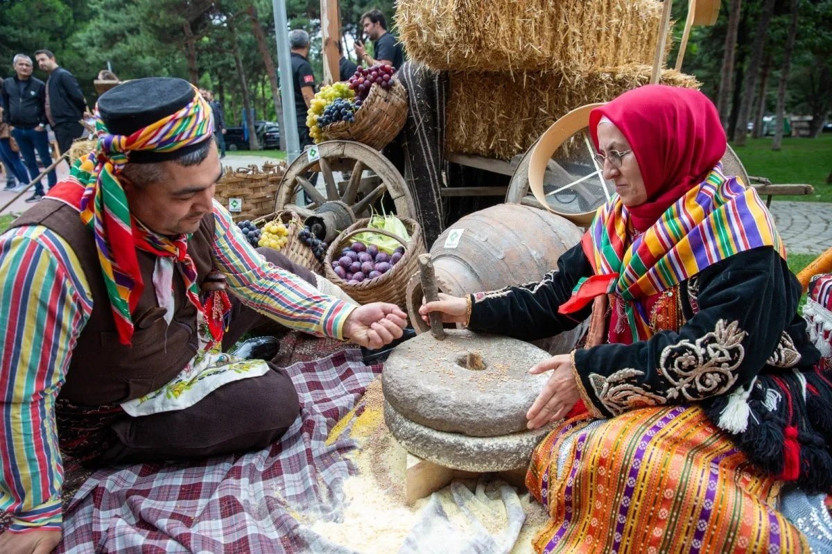 Bursa Gastronomi Festivali'nde unutulan meslekler tanıtıldı