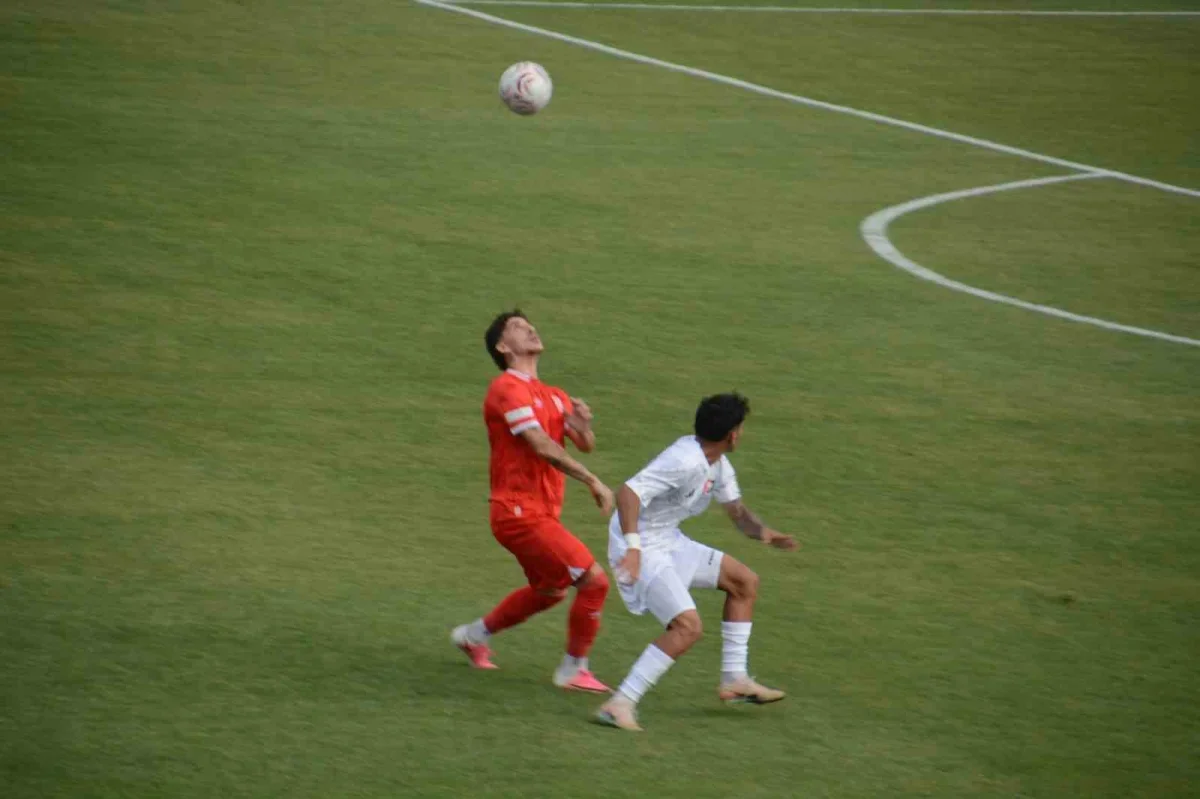 Balıkesirspor, Uşakspor'u Aliağa'da 4-1 mağlup etti