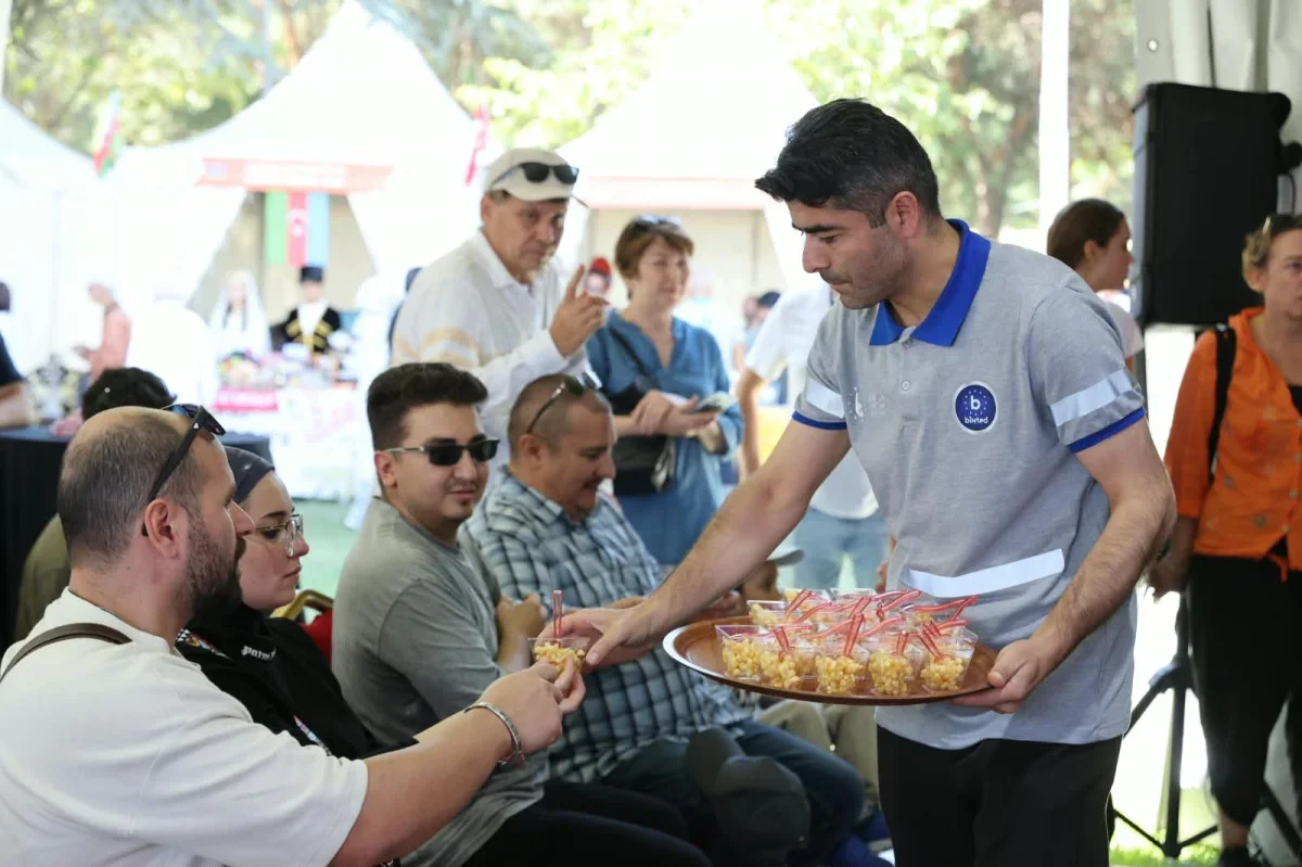 Bursa Gastronomi Festivali'nde kardeş şehirlerin lezzetleri sunuldu