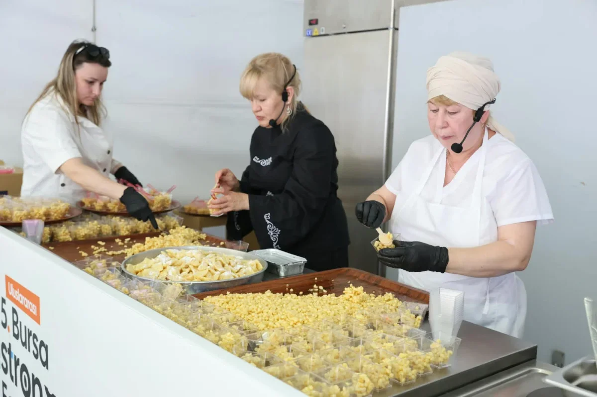 Bursa Gastronomi Festivali'nde kardeş şehirlerin lezzetleri sunuldu