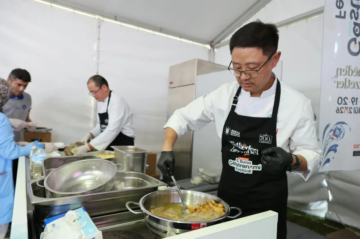 Bursa Gastronomi Festivali'nde kardeş şehirlerin lezzetleri sunuldu