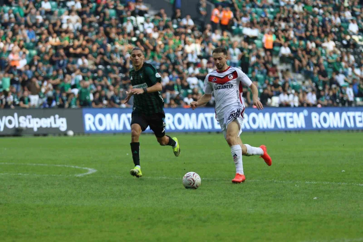 Kocaelispor-Gaziantep FK maç sonucu: Berkan ve Agyei'den 2-0