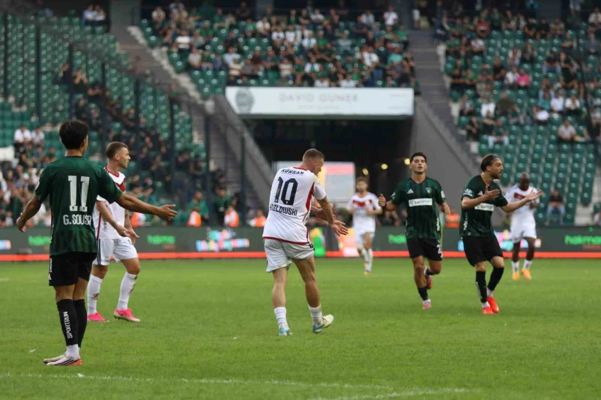 Kocaelispor-Gaziantep FK maç sonucu: Berkan ve Agyei'den 2-0