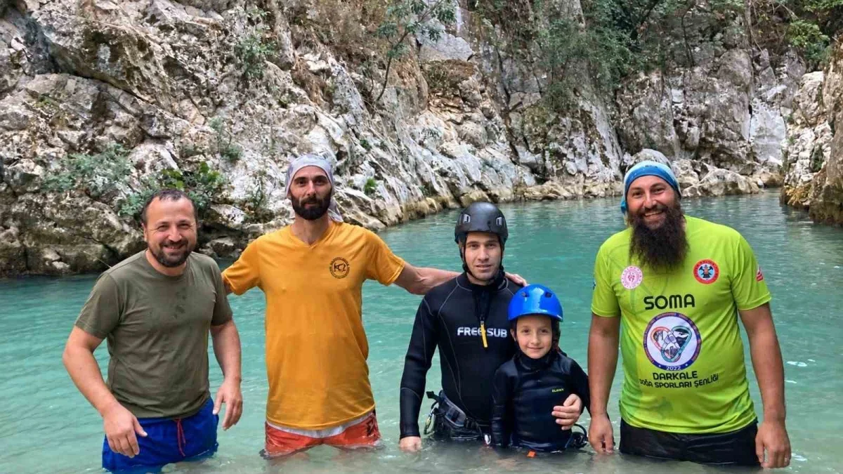Abadiye Kanyonu'nu geçen 8 yaşındaki Asya en genç kanyoncu