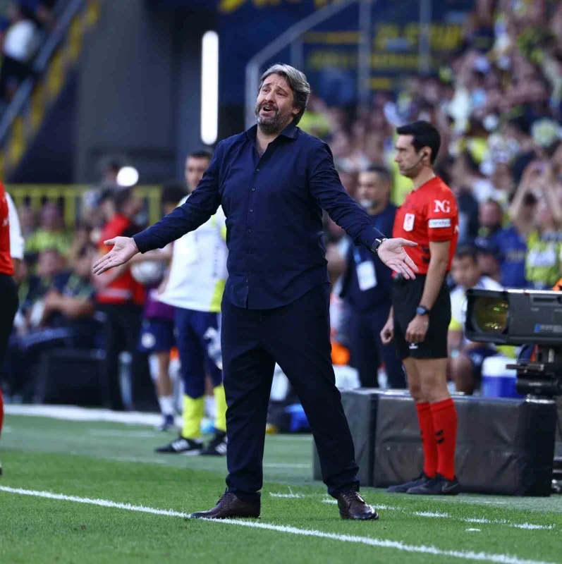 Fenerbahçe-Eyüpspor maçında ilk yarı: Sarı-lacivertliler 5-0 önde