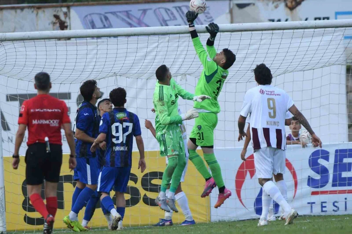 İnegölspor - Karacabey Belediyespor maçını Berke Özgün kazandırdı