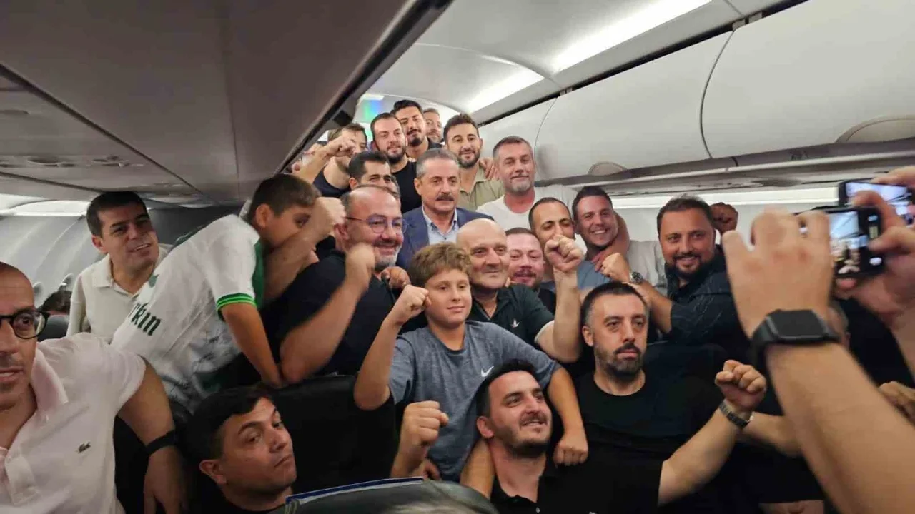 Bursaspor için Faruk Çelik'ten birlik ve Süper Lig mesajı