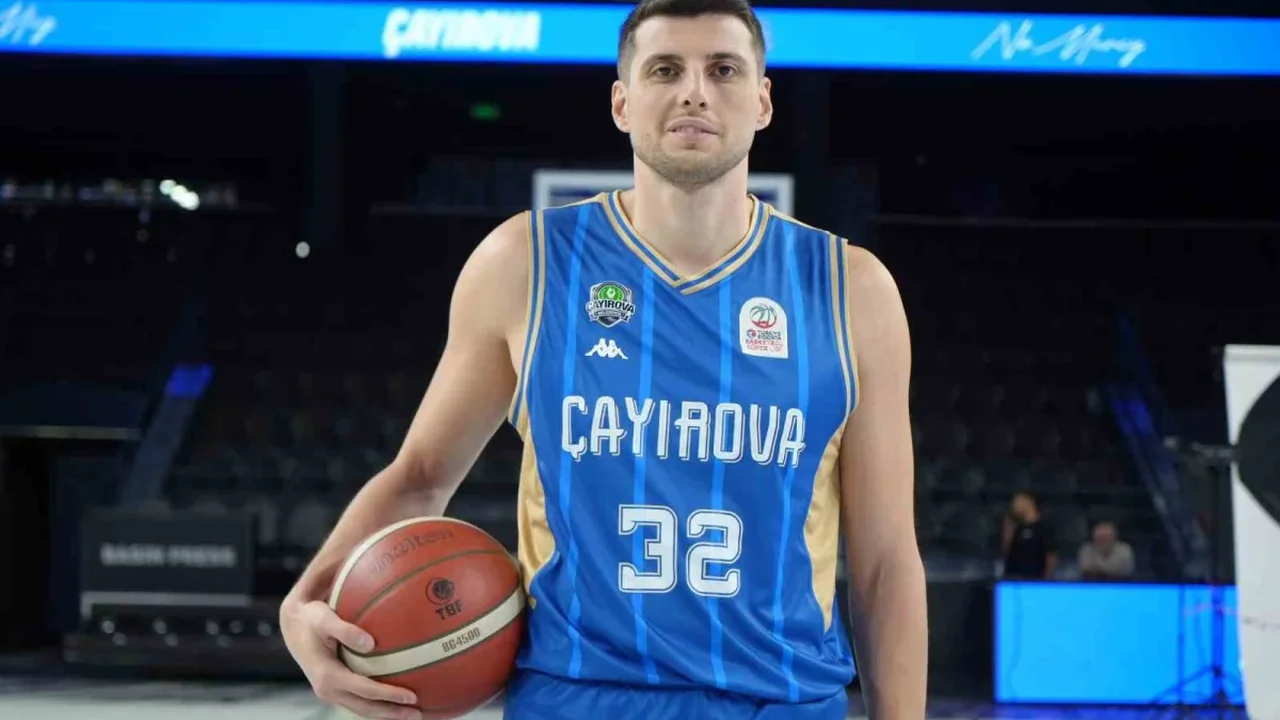 Çayırova Belediyesi Basketbol'da hedef play-off ve kalıcılık