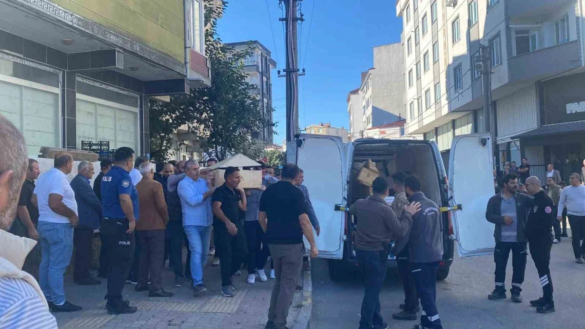 Kapaklı'da eşini bıçakladığı iddia edilen 80 yaşındaki kişi gözaltında