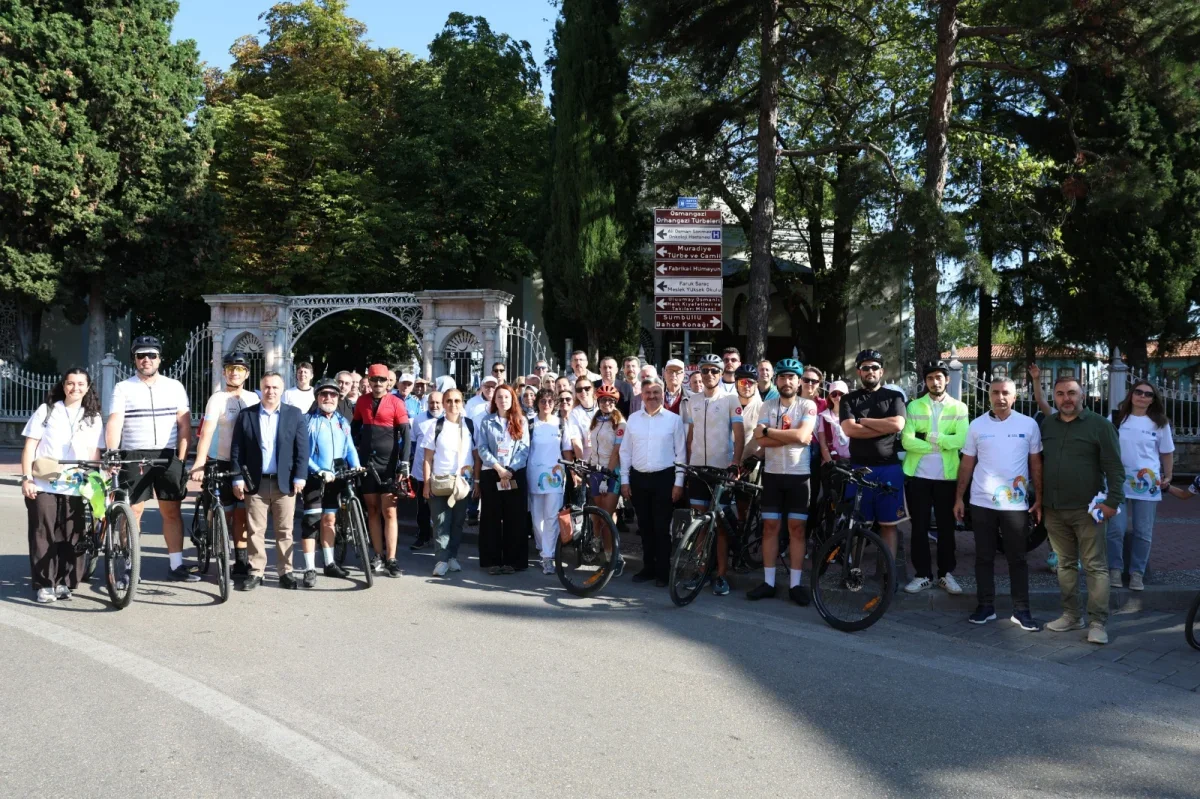 Bursa Heykel'de Atatürk Caddesi 4 saat araç trafiğine kapatıldı