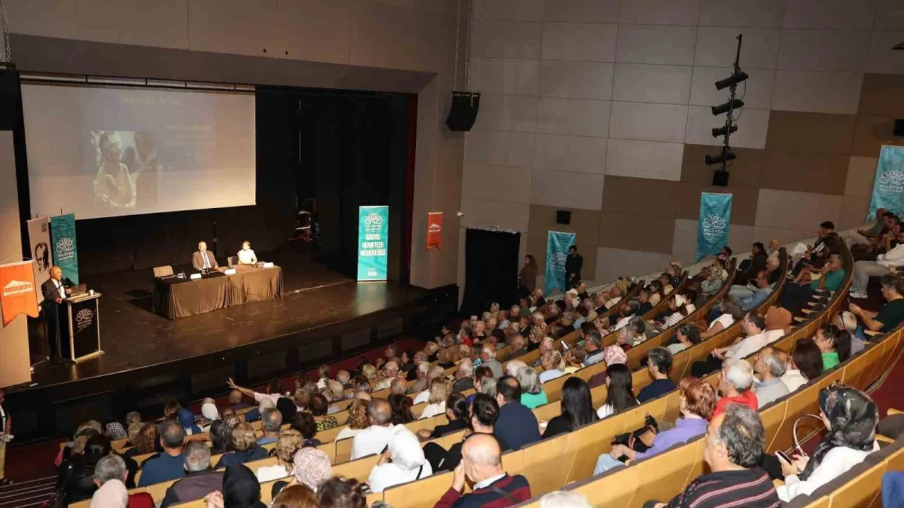 Alzheimer semineri Nilüfer'de teşhis ve bakım sürecini anlattı