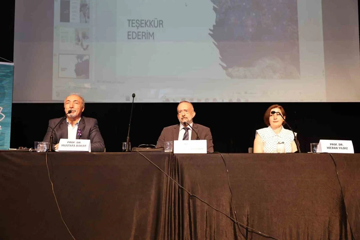 Alzheimer semineri Nilüfer'de teşhis ve bakım sürecini anlattı