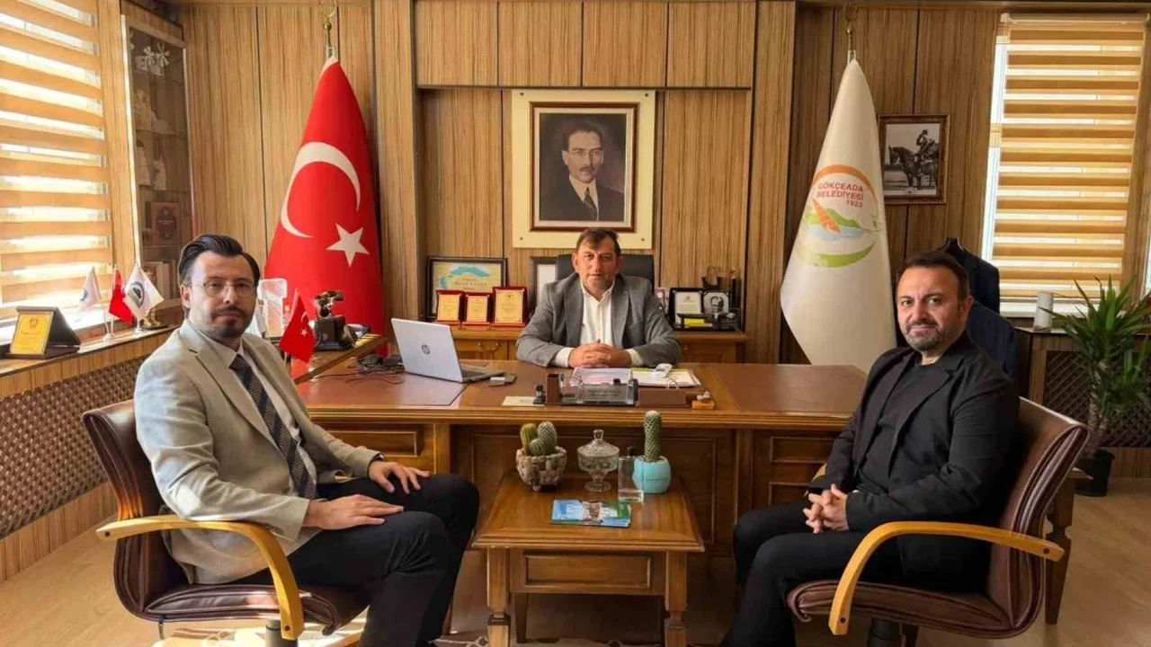 Ada Kokusu belgeseli Gökçeada'da özel gösterimle izlendi