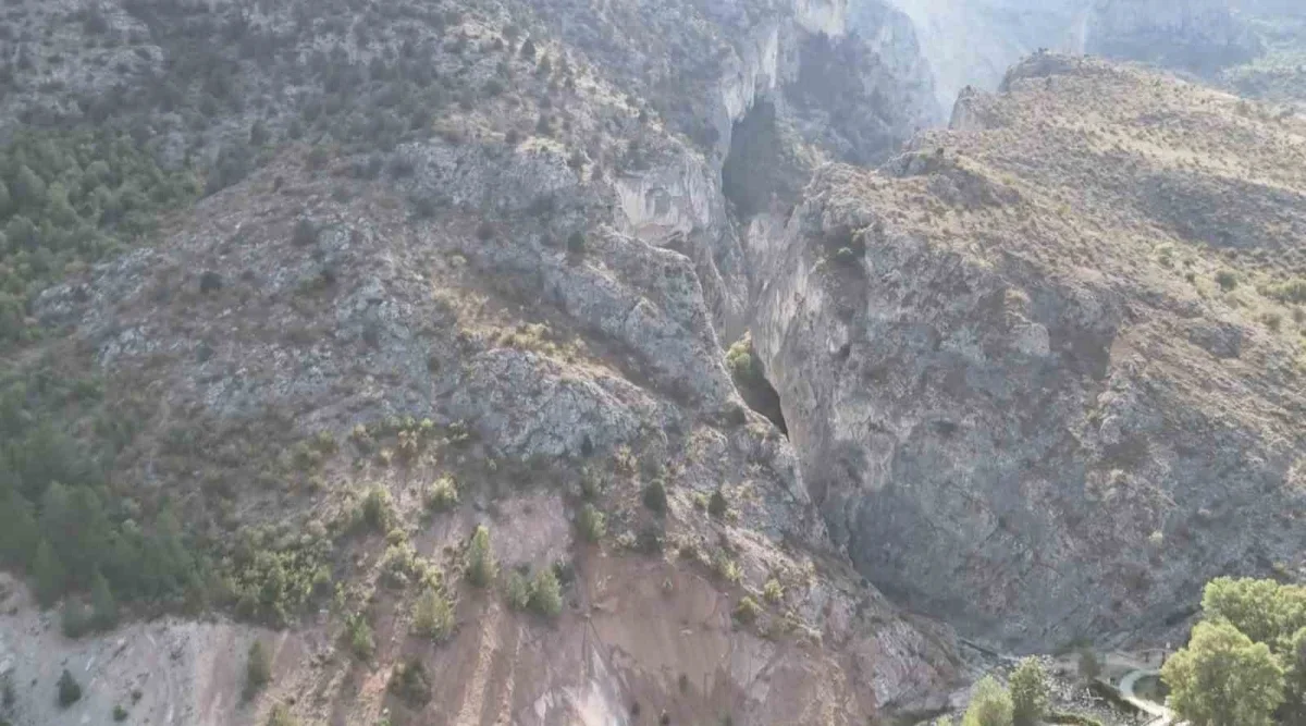 Harmankaya Kanyonu, karanlık gökyüzüyle yıldız tutkunlarını çekiyor