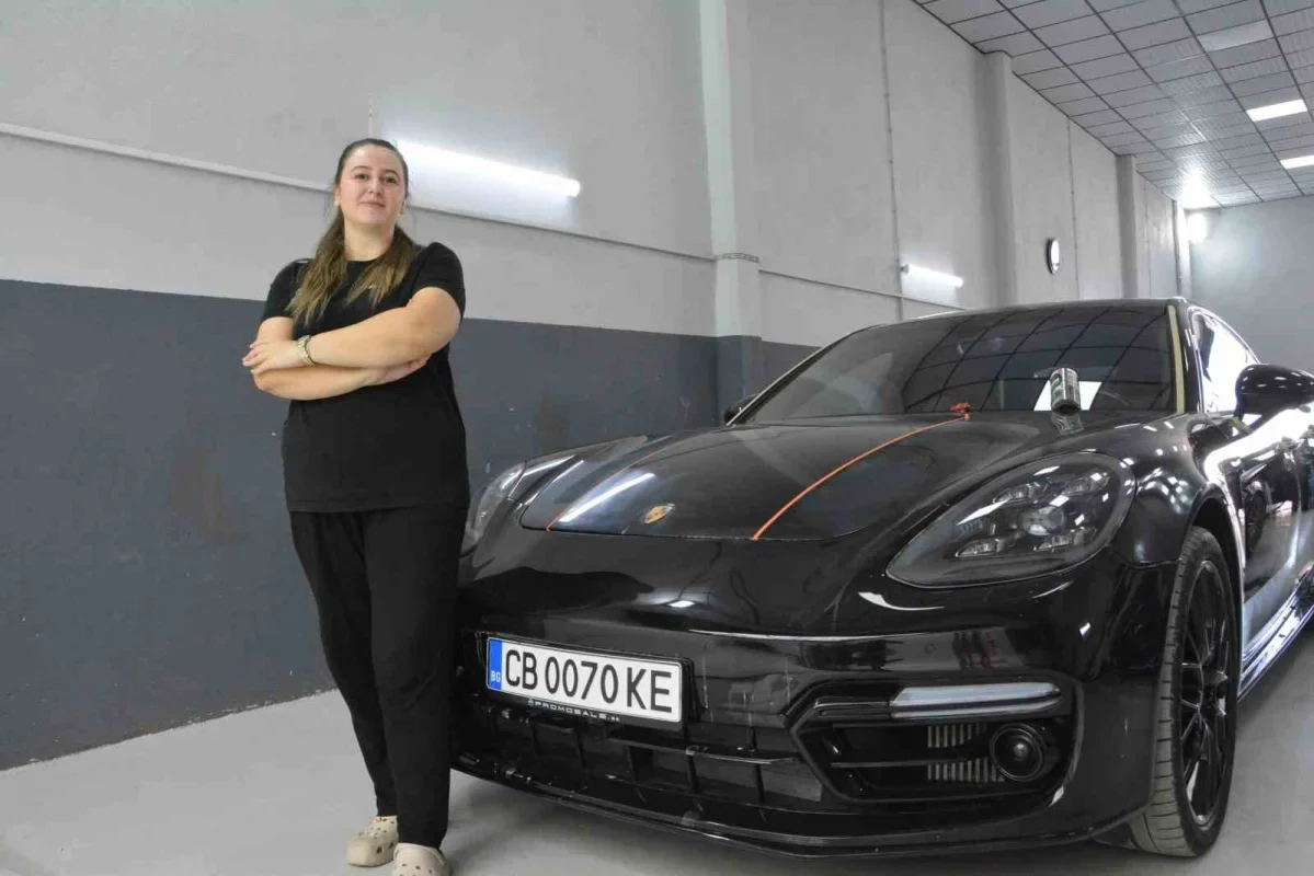 Nisanur Eser Balıkesir'de oto boyada Türkiye'nin yılın kalfası oldu