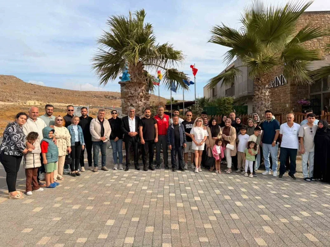 Şehit aileleri ve gaziler Çanakkale ile Gökçeada'yı gezdi