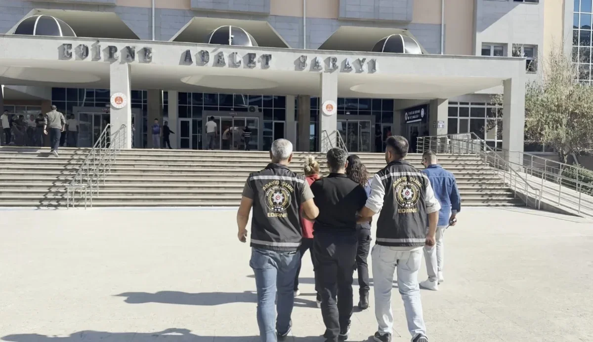 Edirne'de 31 yıl hapis cezasıyla aranan anne ve oğlu yakalandı