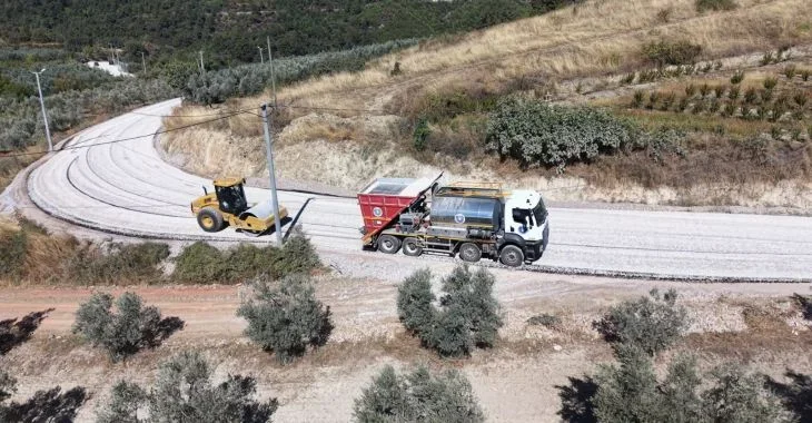 Bursa Kestel'de 4 mahallenin 11,5 kilometrelik yolu yenilendi