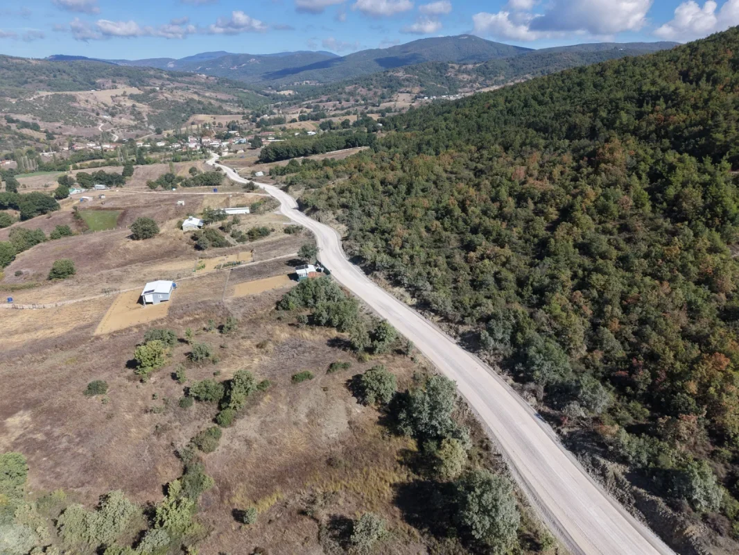 Bursa Kestel'de 4 mahallenin 11,5 kilometrelik yolu yenilendi