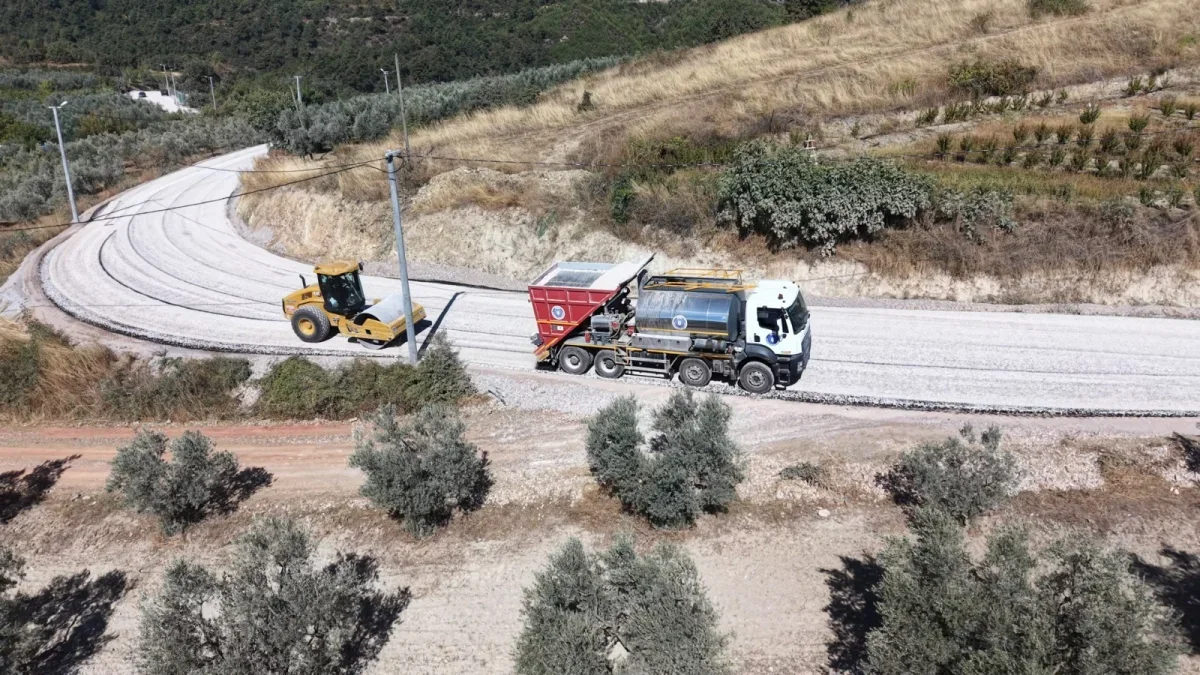 Bursa Kestel'de 4 mahallenin 11,5 kilometrelik yolu yenilendi