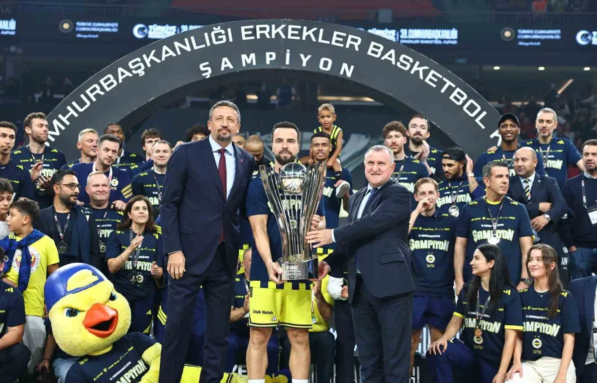 Fenerbahçe, Cumhurbaşkanlığı Kupası'nı 9. kez kazandı