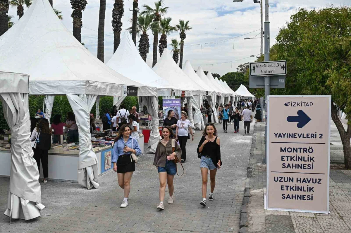 İZKİTAP 8. İzmir Kitap Fuarı Kültürpark'ta yoğun ilgi görüyor
