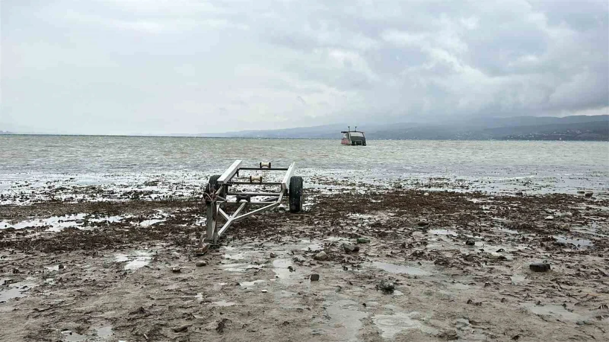 Sapanca Gölü su seviyesi yağışlara rağmen 29,56 metreye indi