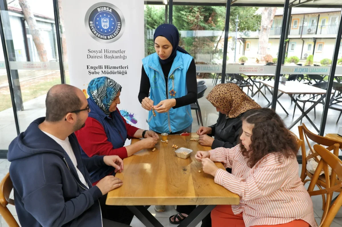 Gemlik Karacaali'de özel gereksinimli gençlere 5 günlük kamp