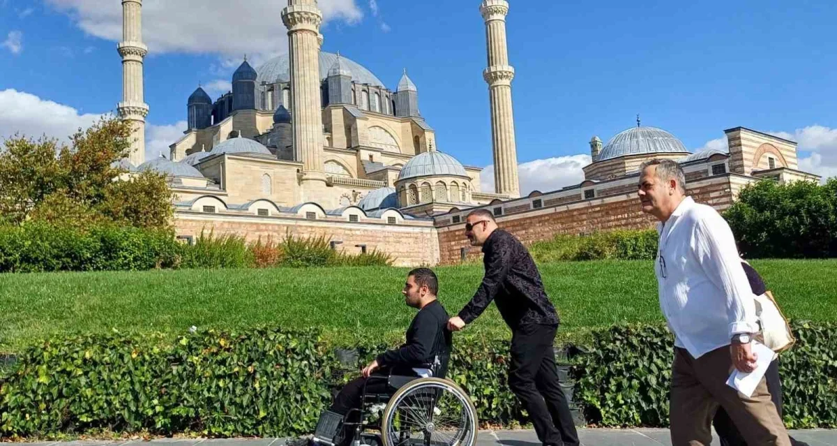 Sultangazi Belediyesi özel bireyleri Edirne gezisinde buluşturdu