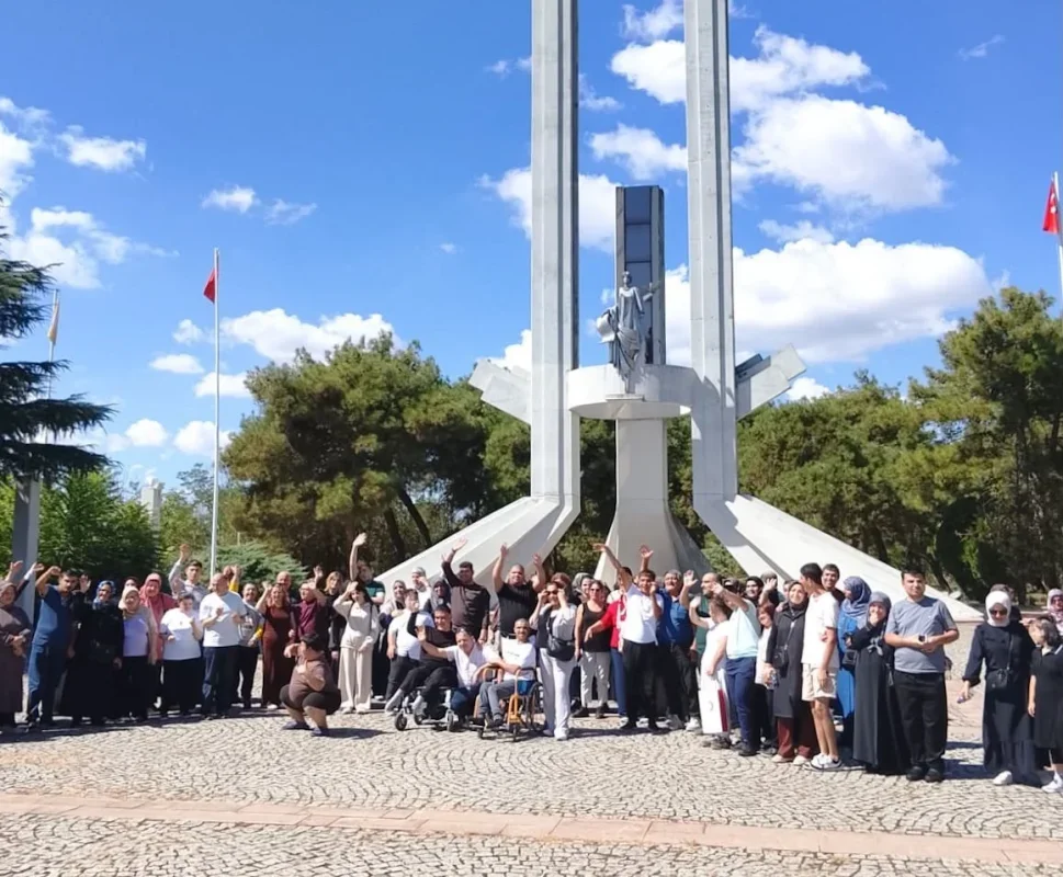 Sultangazi Belediyesi özel bireyleri Edirne gezisinde buluşturdu