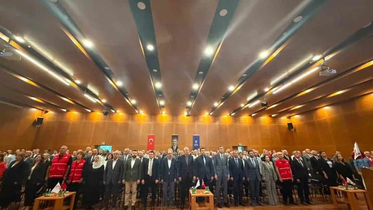 Bursa'da Okulumda KANpanya Var ile 18 bin 67 ünite kan bağışı