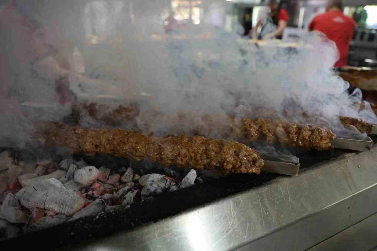 Adana Lezzet Festivali 9-11 Ekim'de Merkez Park'ta yapılacak