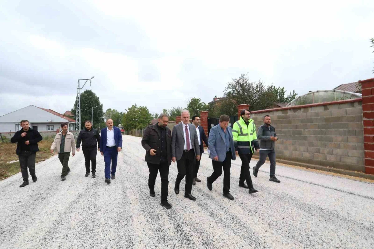 İnegöl Kurşunlu'da 8 sokağa 1300 metre sathi kaplama