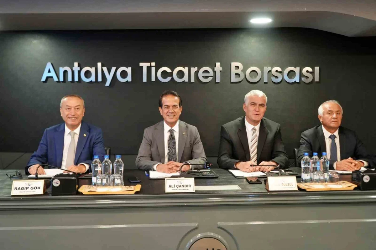 Antalya Ticaret Borsası'nda üretici ve gıda arzı uyarısı