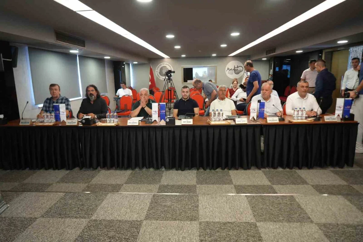 Antalya Ticaret Borsası'nda üretici ve gıda arzı uyarısı