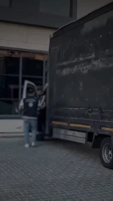 Çanakkale'de 109 düzensiz göçmen yakalandı, 8 kişi tutuklandı