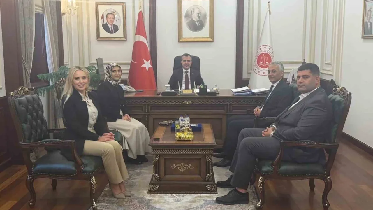 Hekimlik Meslek Kanunu Adalet Bakan Yardımcısı ile görüşüldü