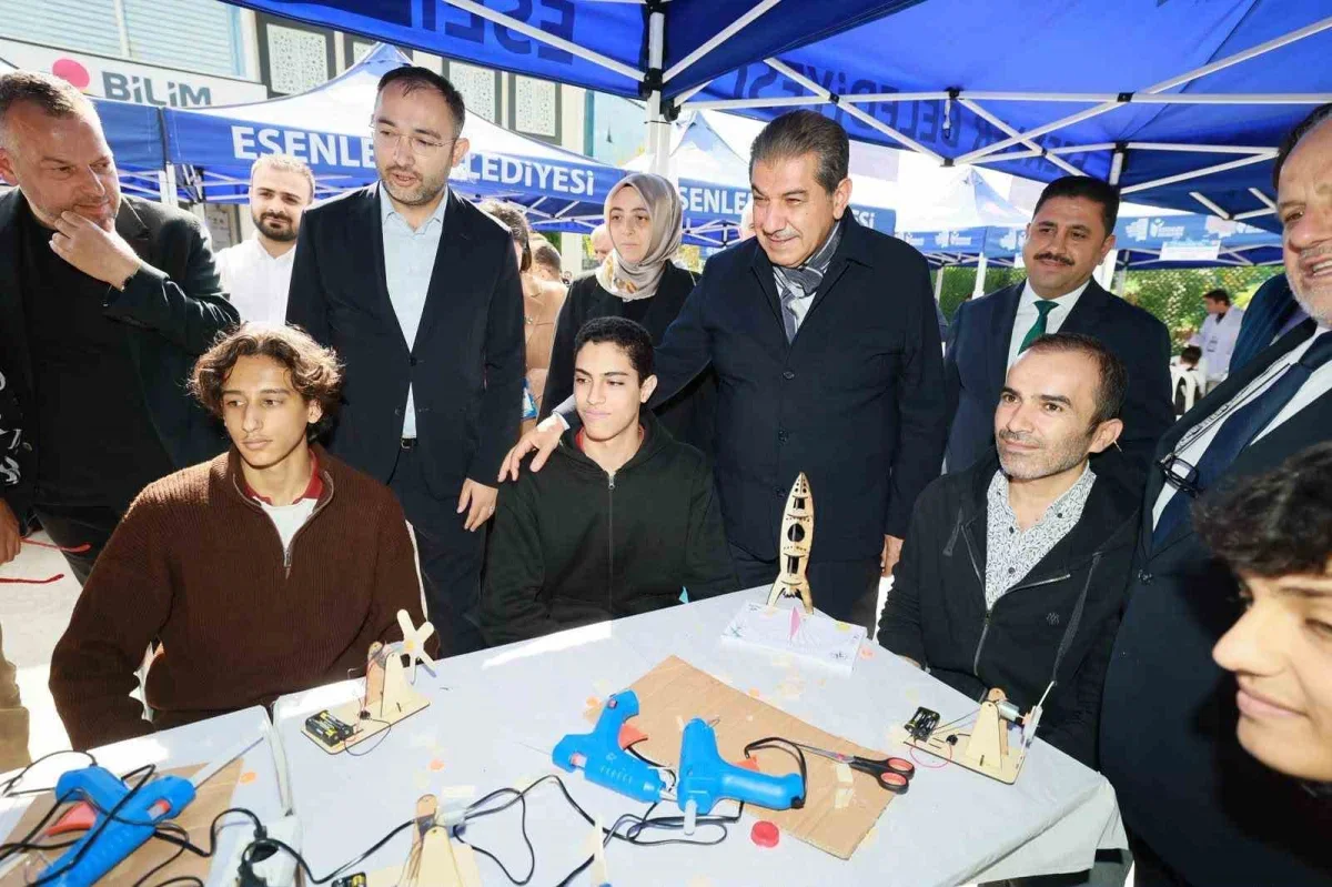 Esenler Bilim İnovasyon ve Teknoloji Şenliği başladı