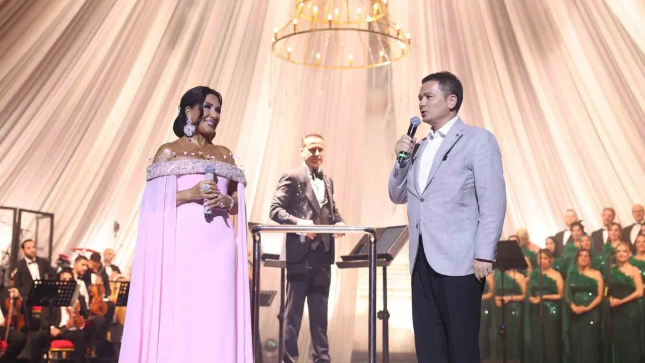 Zeki Müren Bursa'da anıldı: Vasiyeti kendi sesiyle okundu