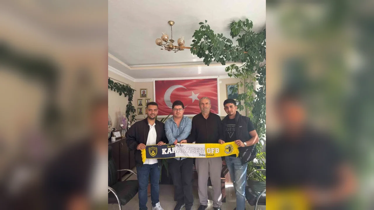 Karacabey GFB'den öğrencilere kırtasiye ve erzak desteği