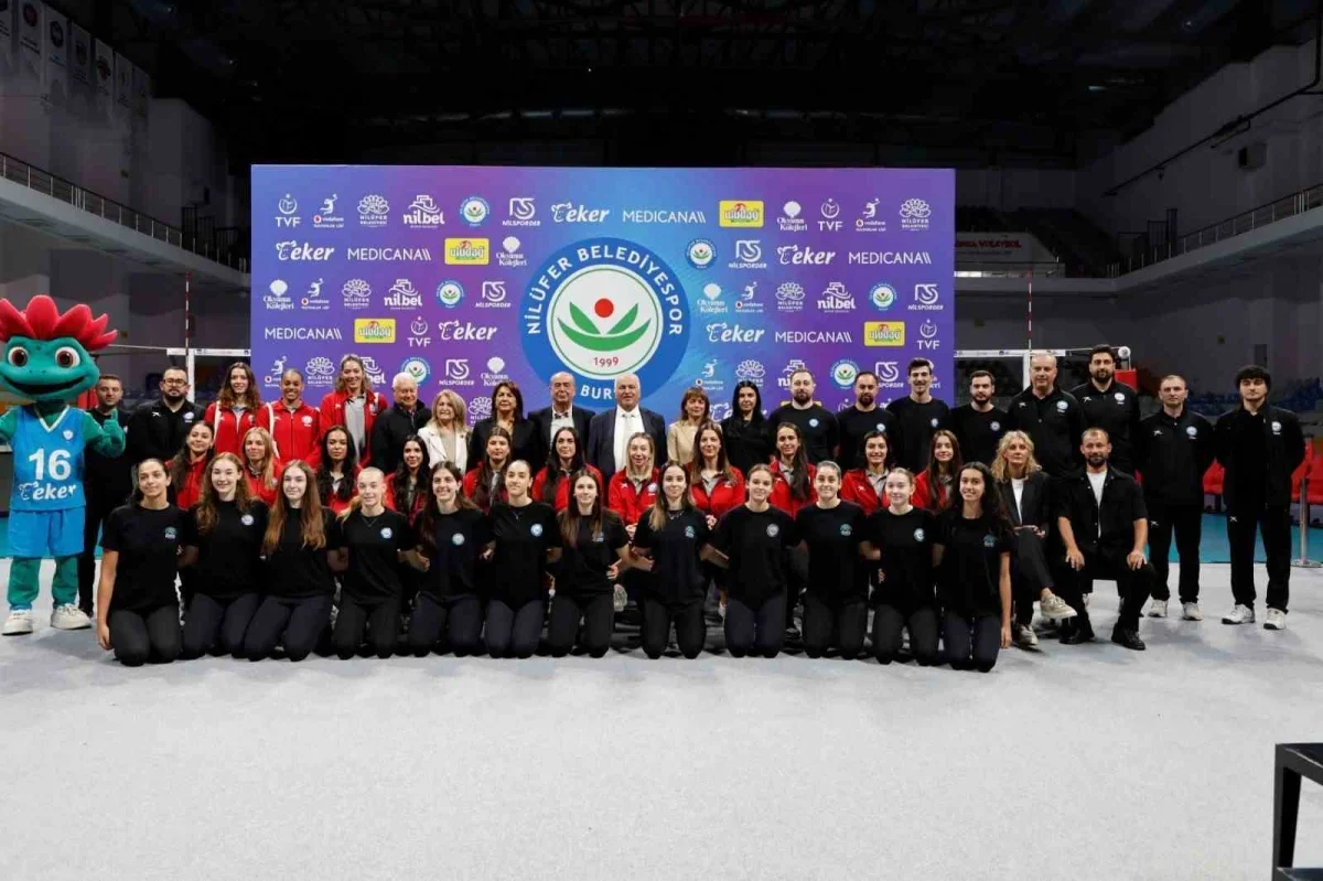 Nilüfer Belediyespor Eker 2026-2027 kadrosunu tanıttı