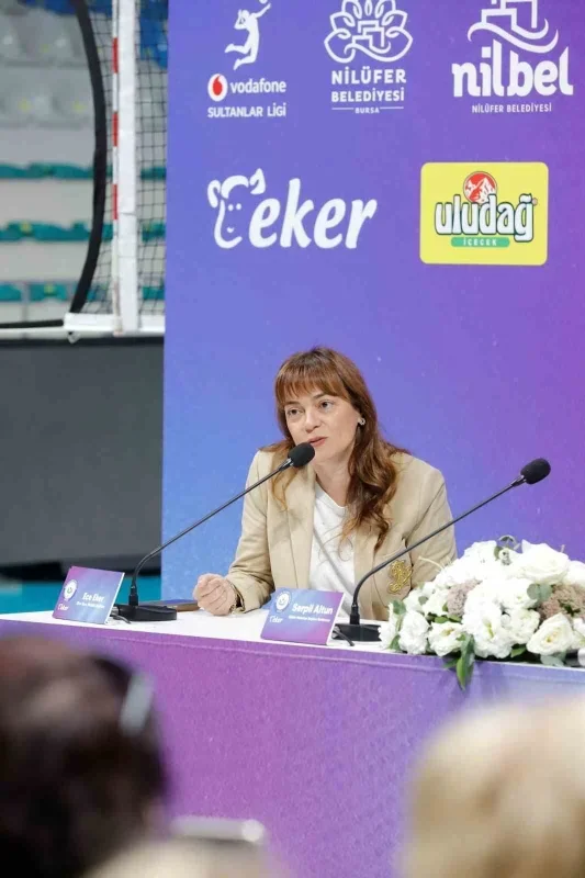 Nilüfer Belediyespor Eker 2026-2027 kadrosunu tanıttı