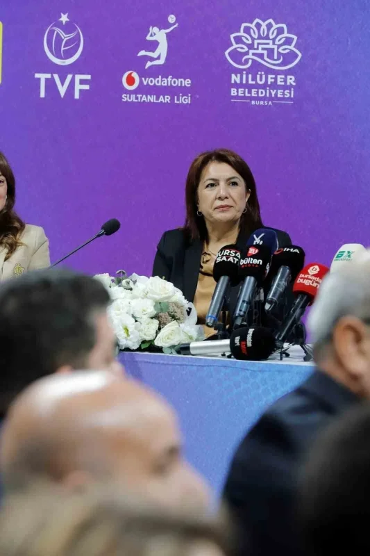 Nilüfer Belediyespor Eker 2026-2027 kadrosunu tanıttı