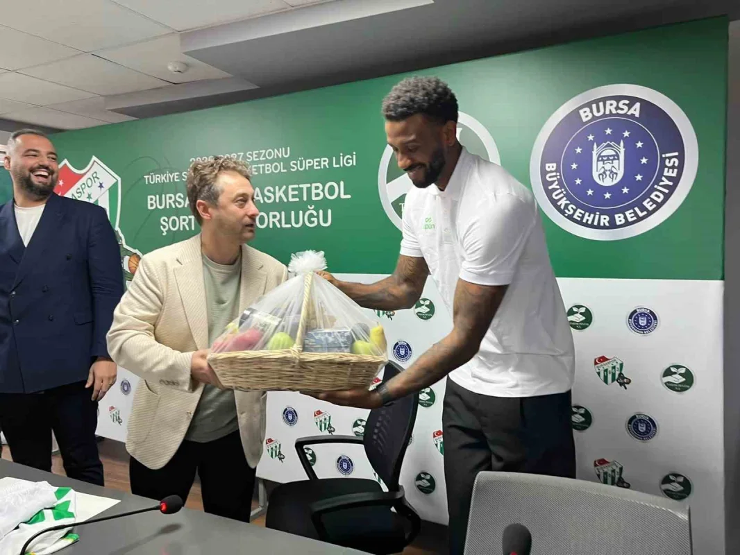 Bursaspor Basketbol'a Tarım ve Peyzaj'dan çifte sponsorluk