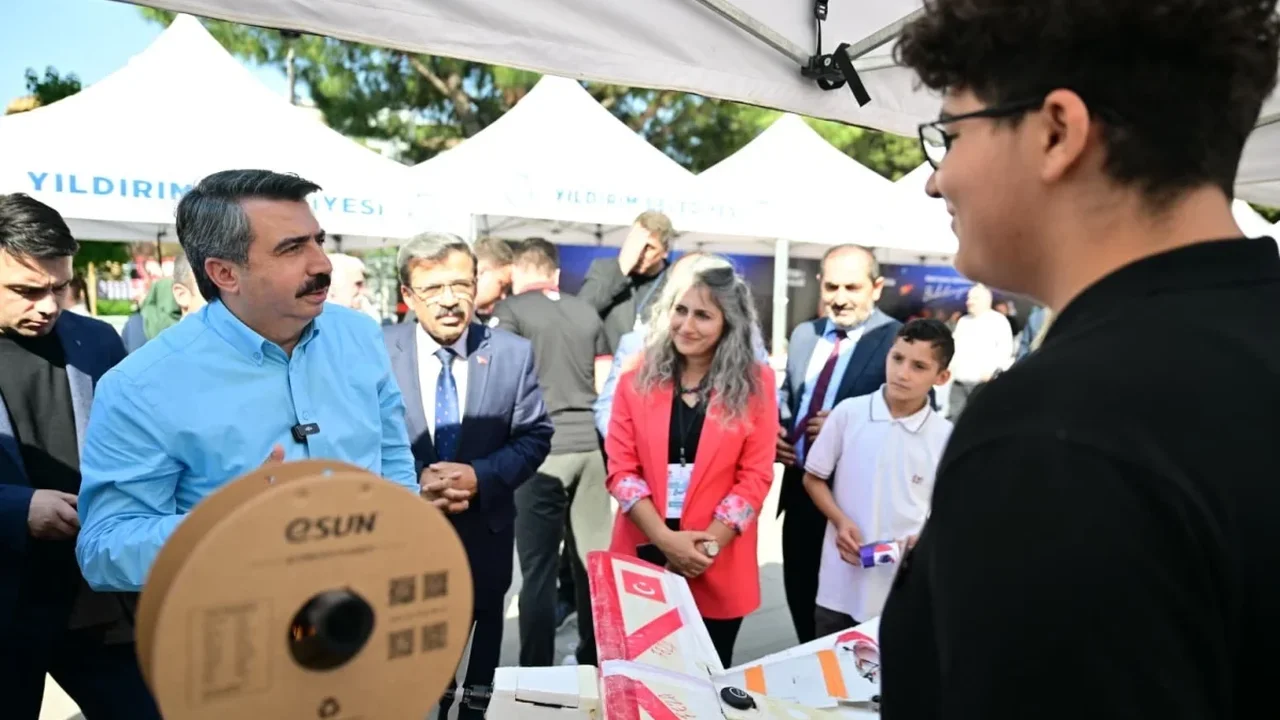 Bursa BilimFest Yıldırım'da bilim ve teknoloji meraklılarını buluşturdu