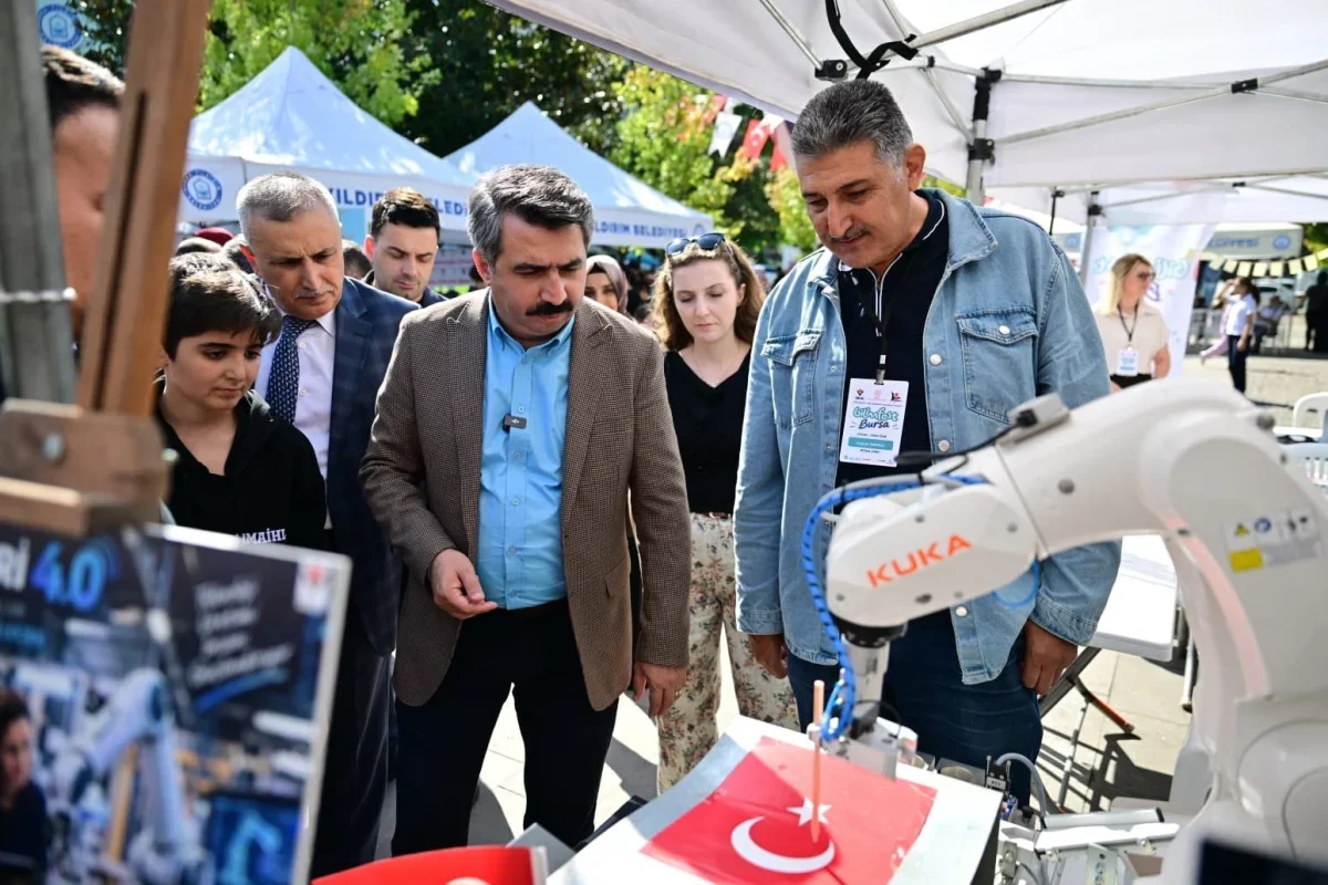 Bursa BilimFest Yıldırım'da bilim ve teknoloji meraklılarını buluşturdu