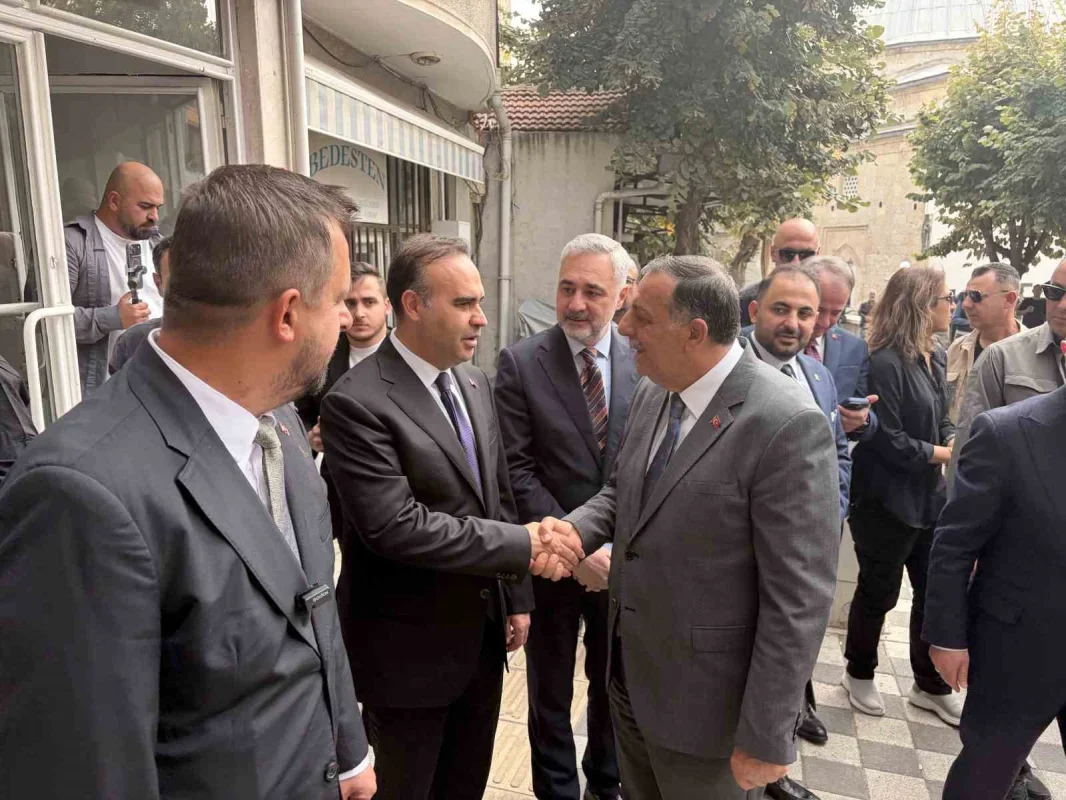 Bakan Kacır: İHA pazarının üçte ikisi Türkiye'nin elinde